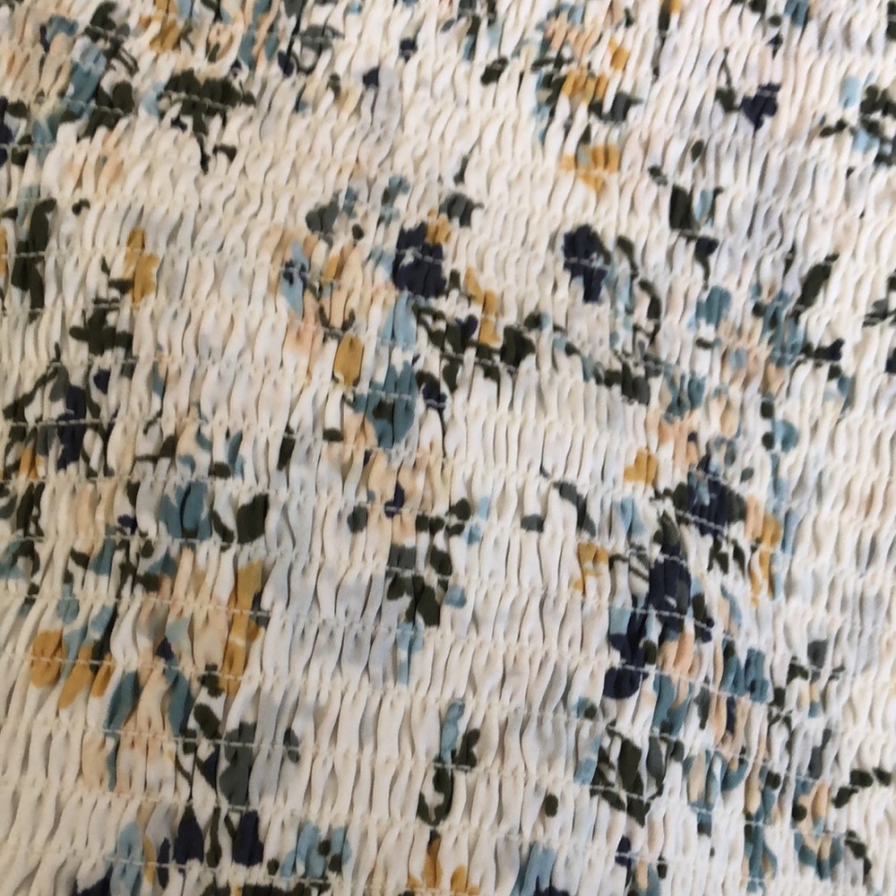 Crop flutter top - Picture 2 of 4